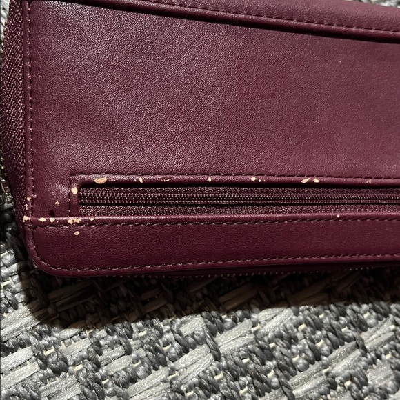 Guess | Faux-Suede And Leather Kingsley Clutch - Picture 15 of 15